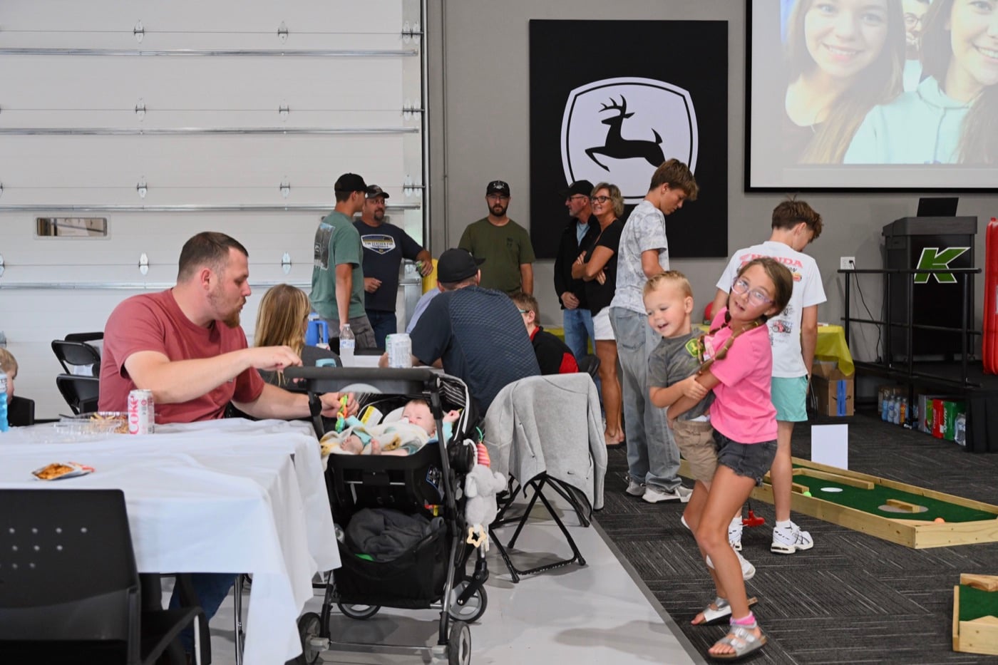 Koenig Equipment employees and their families at Employee Appreciation Day in Knightstown, Indiana